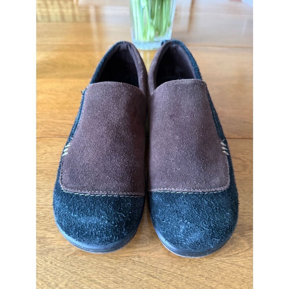 NWOT Martino "Up Mocc" suede loafers